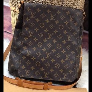 Louis Vuitton Musette Salsa GM Crossbody Bag